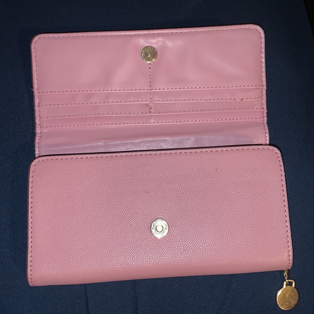 Aldo Wallet - Picture 2 of 4